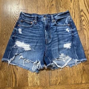 American Eagle 90’s Boyfriend Shorts Size 00